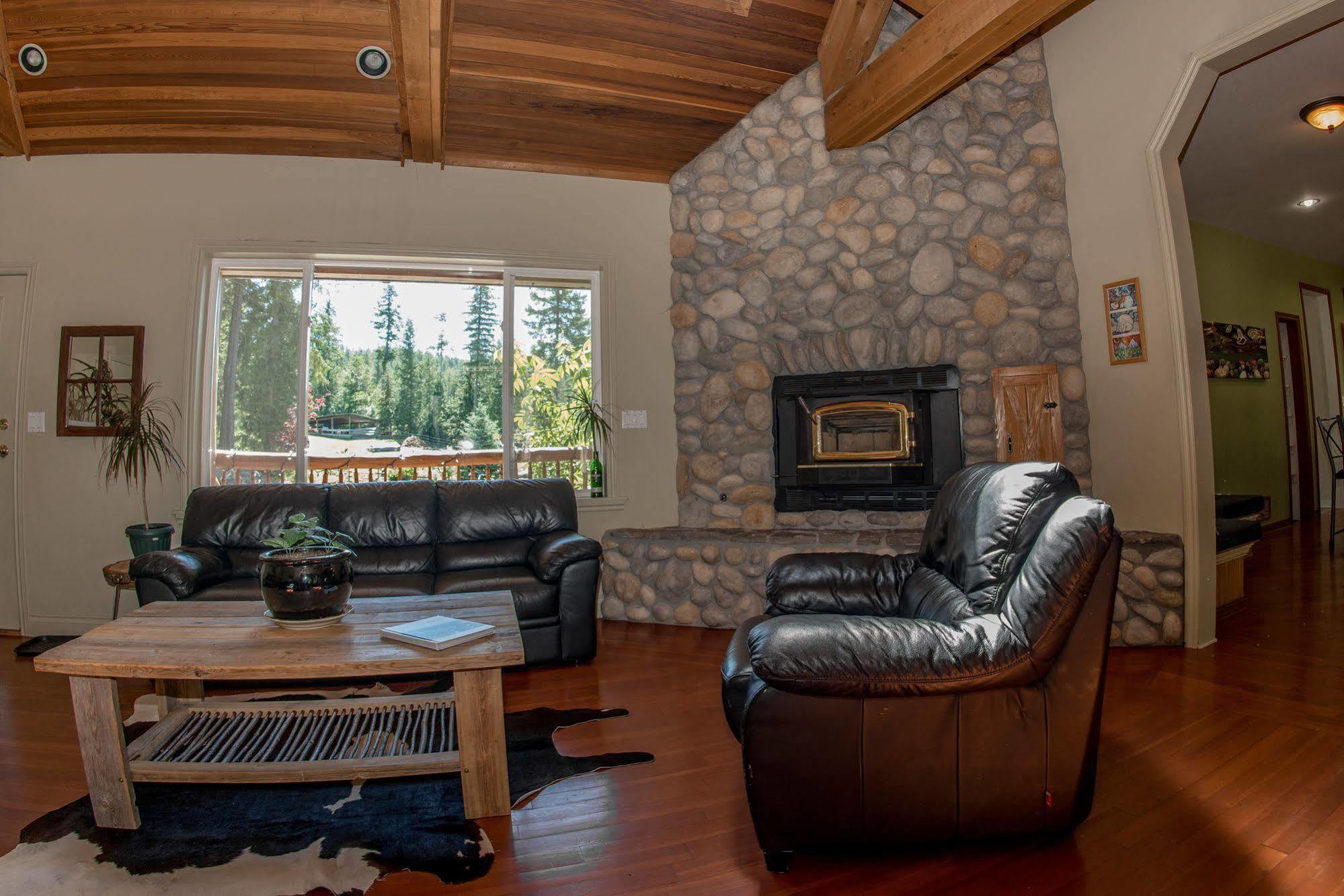 Вілла Sweetwater Lane Farm Mount Currie Екстер'єр фото